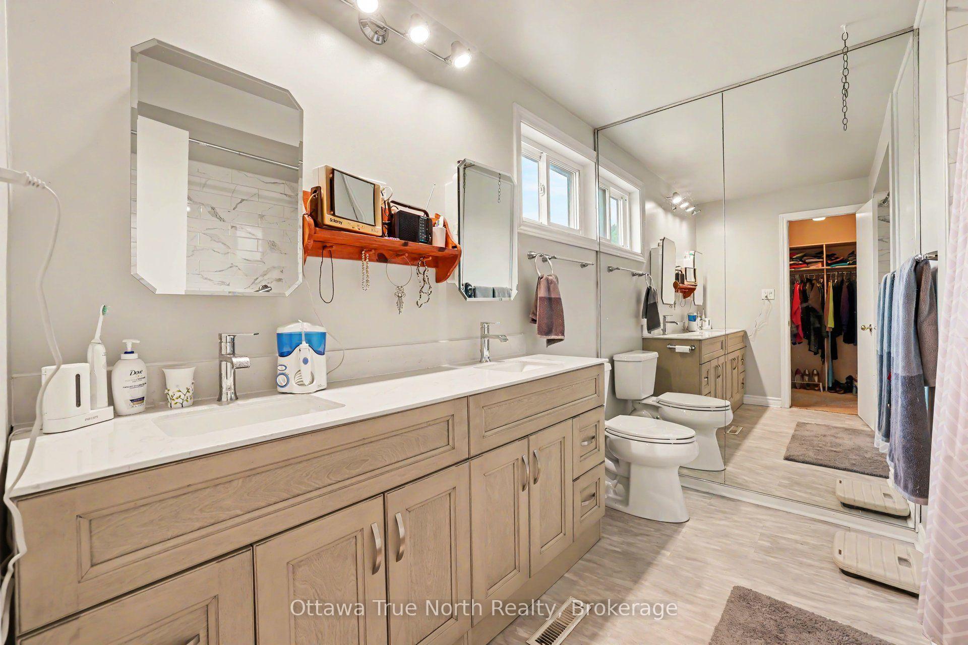 Photo 19 of 41 Aldgate Crescent, Ottawa, Barrhaven - Pheasant Run — HOMEH