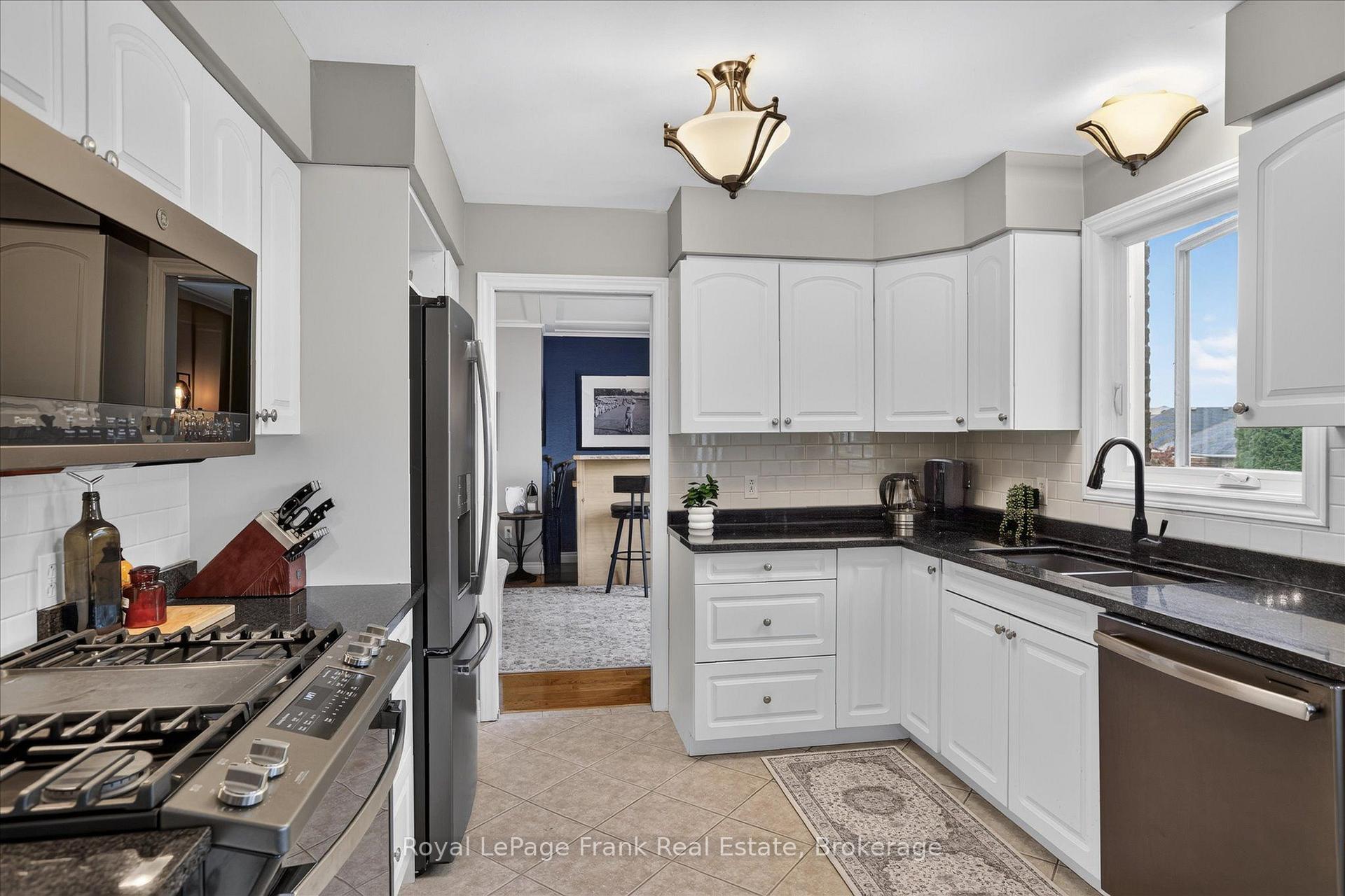 Photo 9 of 3124 Frances Stewart Road, Peterborough, Ashburnham Ward 4 — HOMEH