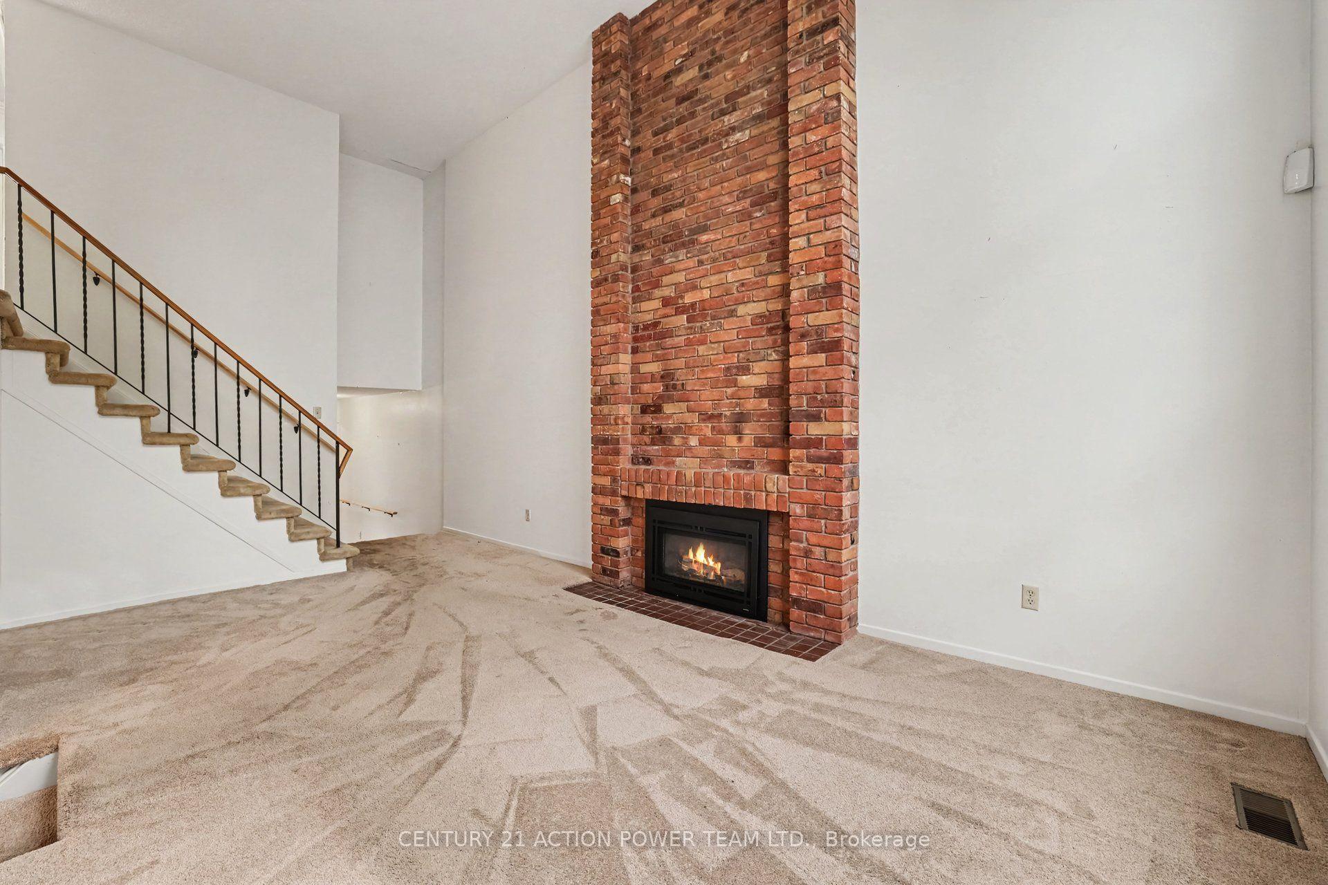 Photo 15 of 11 Riding Way, Ottawa, Kanata - Bridlewood — HOMEH