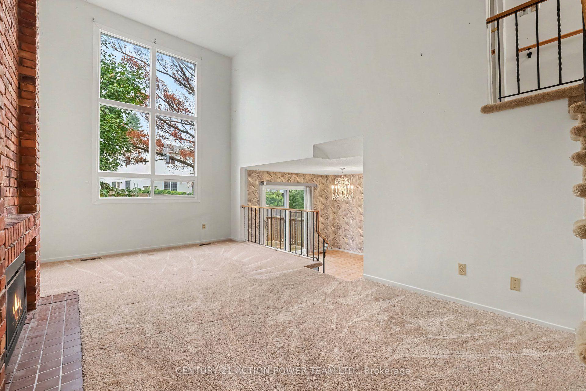 Photo 16 of 11 Riding Way, Ottawa, Kanata - Bridlewood — HOMEH
