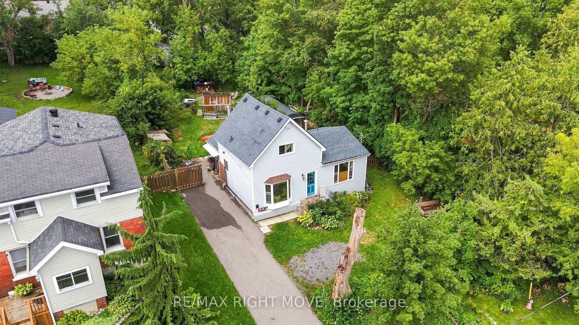 Photo 1 of 138 Borland Street E, Orillia — HOMEH