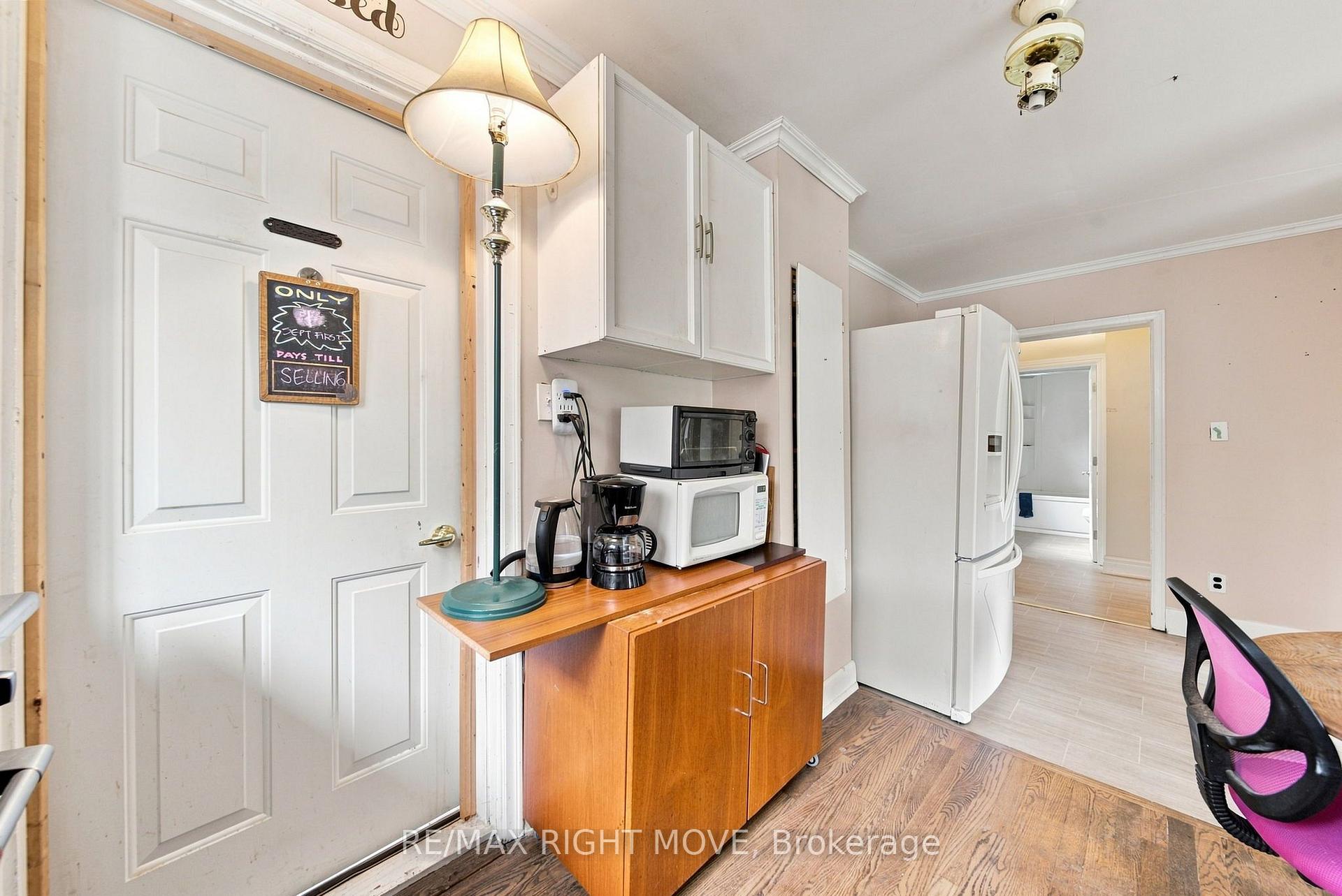 Photo 12 of 138 Borland Street E, Orillia — HOMEH