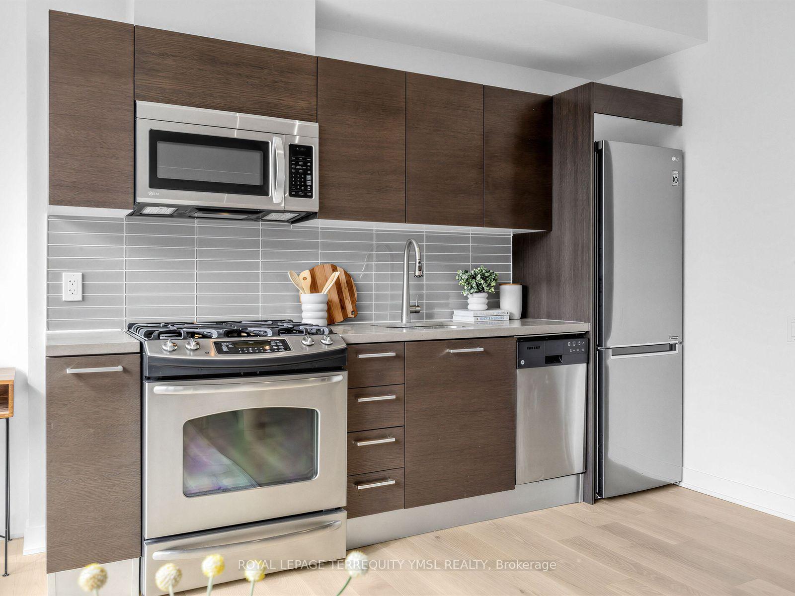 Photo 10 of Unit 308, 318 King Street E, Toronto, Moss Park — HOMEH