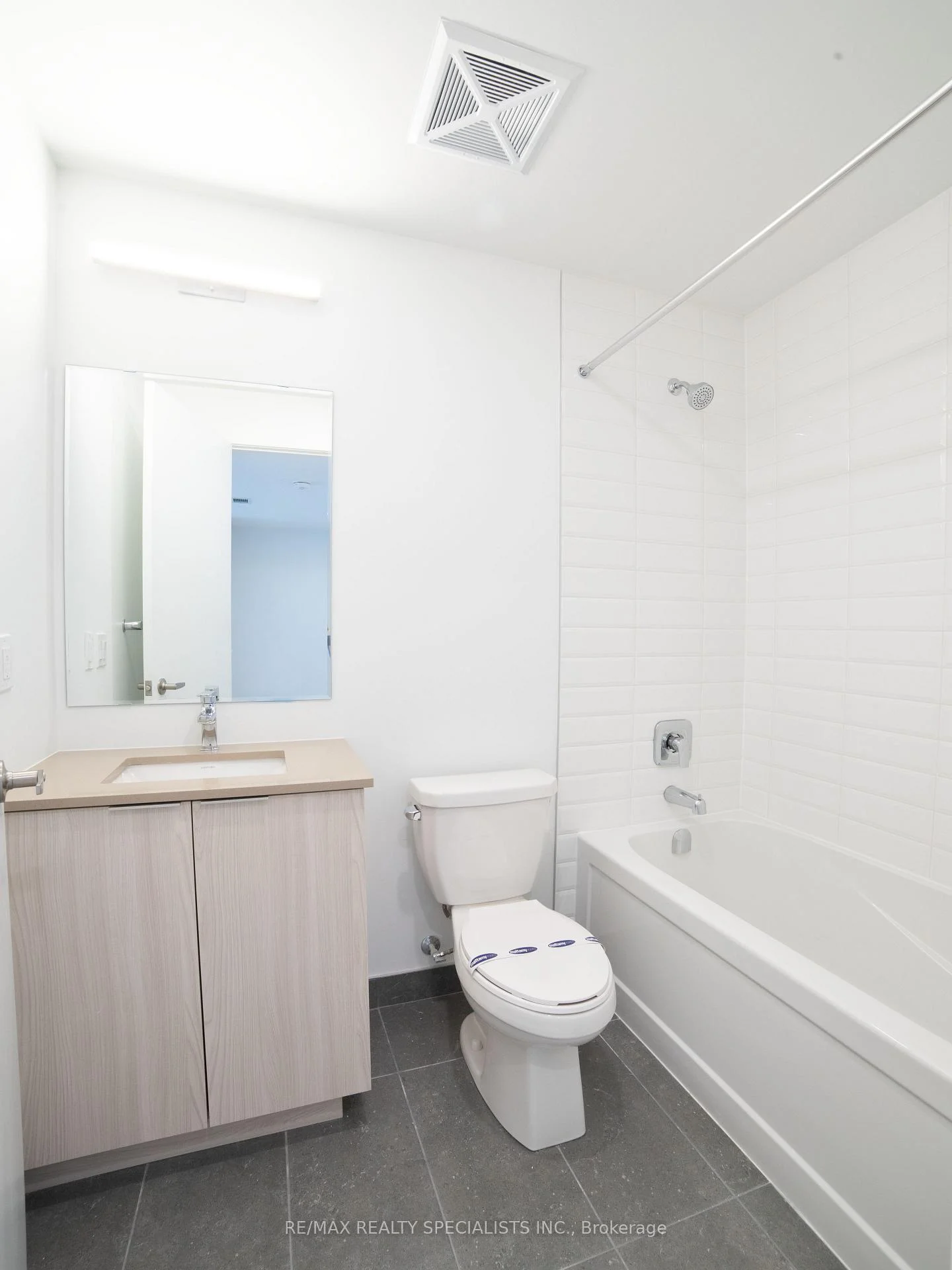 Photo 11 of Unit 711, 740 Whitlock Avenue, Milton, Cobban — HOMEH