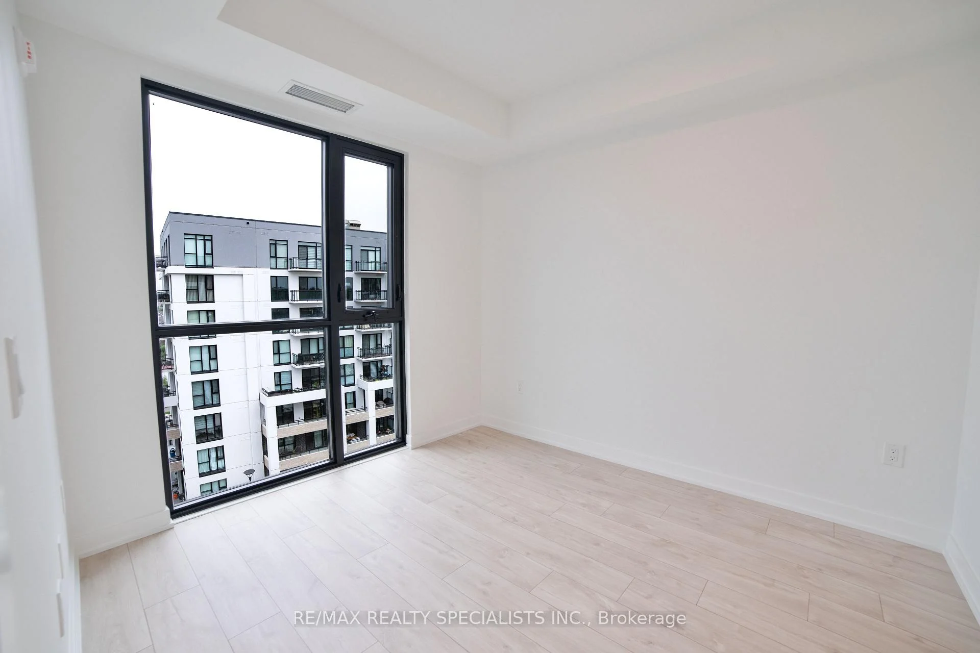 Photo 13 of Unit 711, 740 Whitlock Avenue, Milton, Cobban — HOMEH