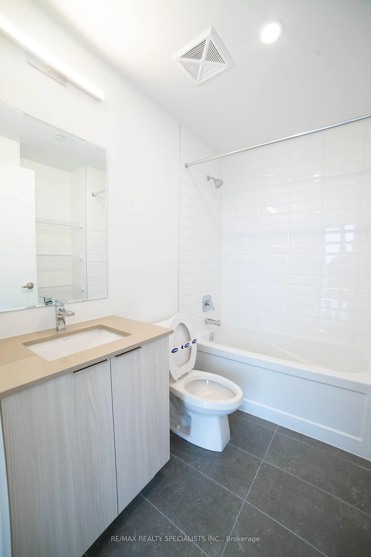 Photo 15 of Unit 711, 740 Whitlock Avenue, Milton, Cobban — HOMEH