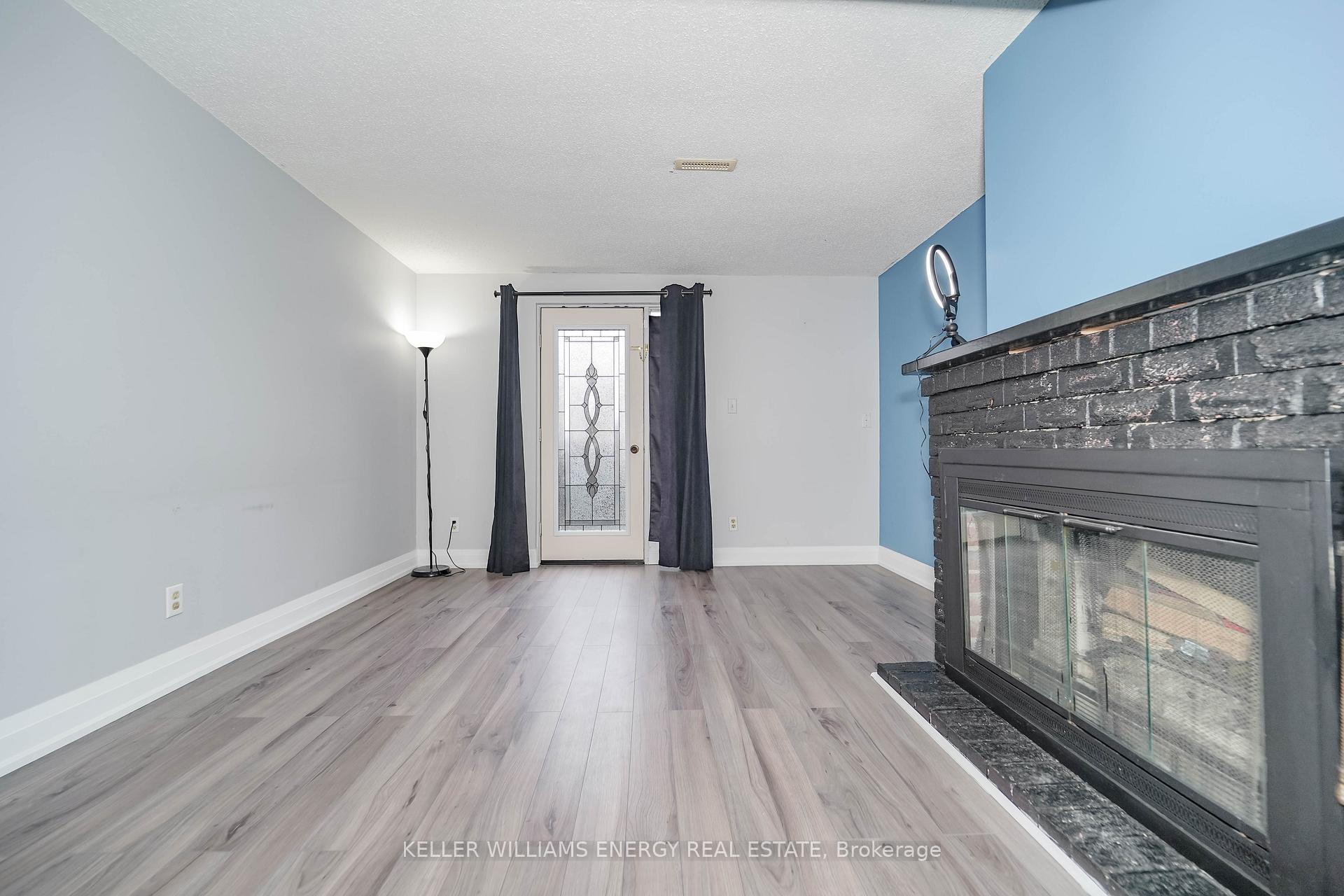 Photo 24 of 23 Downham Drive, Clarington, Bowmanville — HOMEH