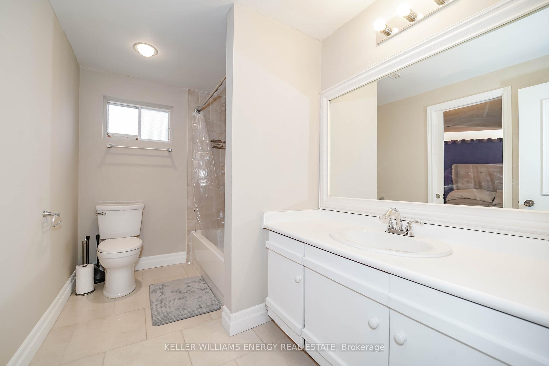 Photo 25 of 23 Downham Drive, Clarington, Bowmanville — HOMEH