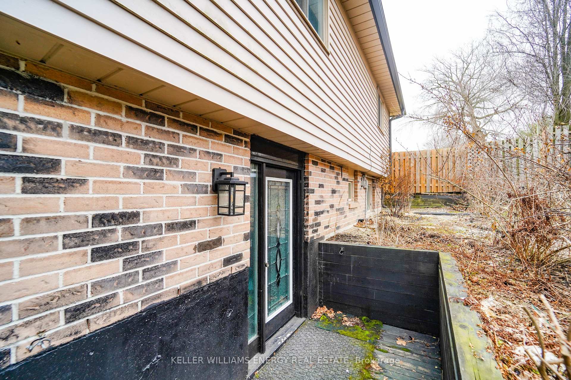 Photo 27 of 23 Downham Drive, Clarington, Bowmanville — HOMEH