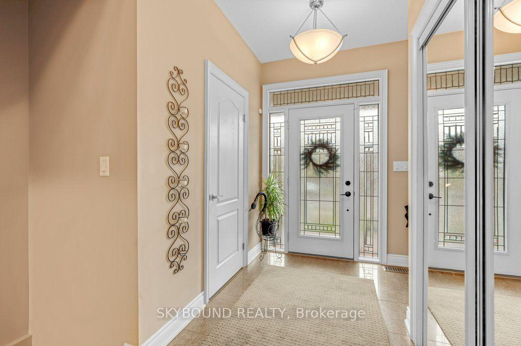 Photo 5 of 365 Valridge Drive, Hamilton, Ancaster — HOMEH