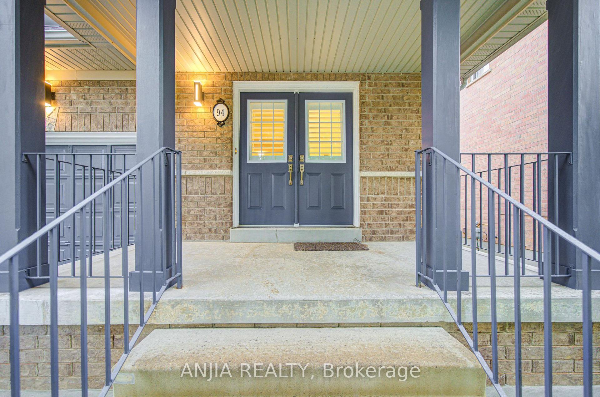 Photo 2 of 94 Cynthia Jean Street, Markham, Berczy — HOMEH