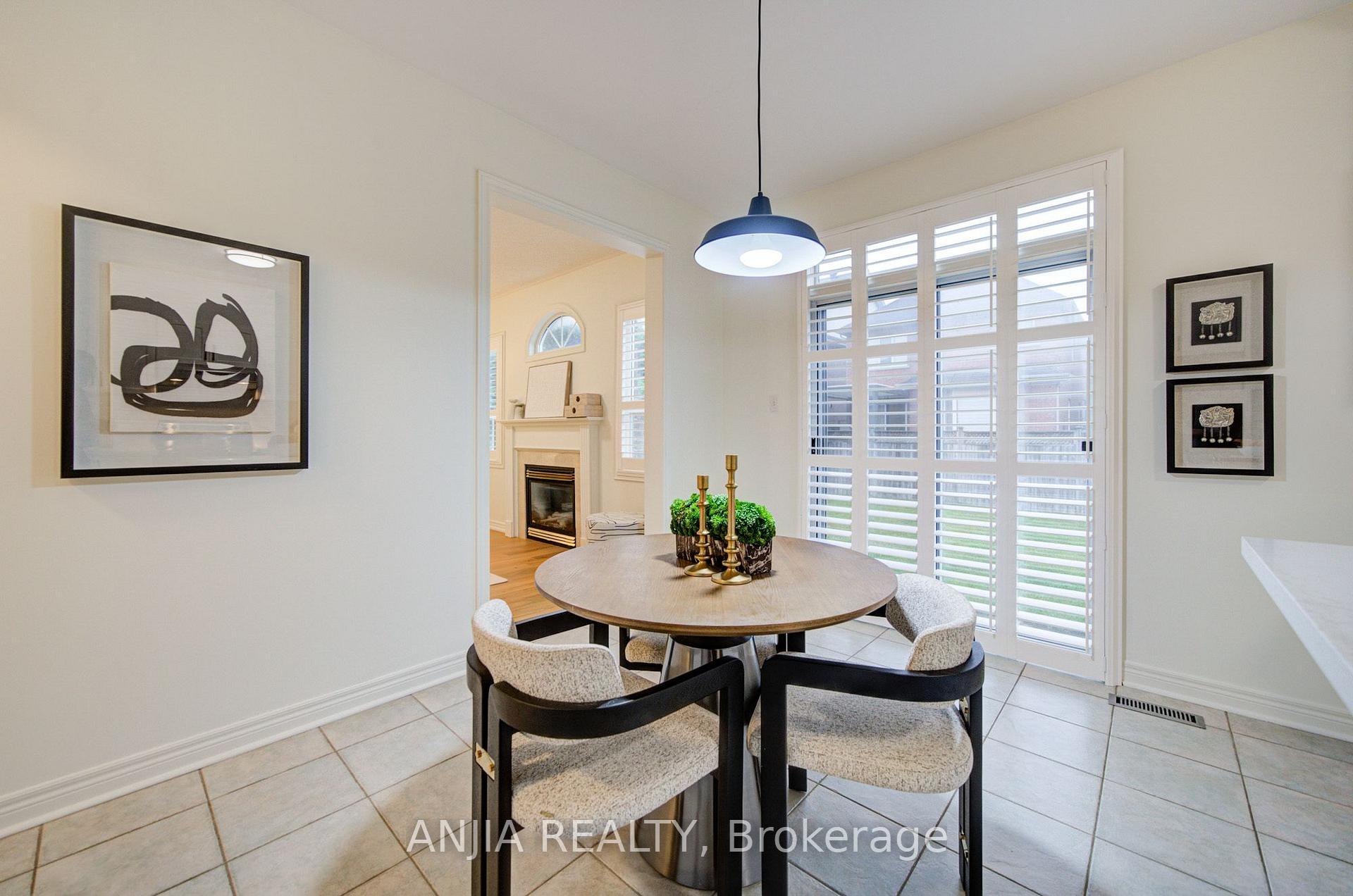 Photo 14 of 94 Cynthia Jean Street, Markham, Berczy — HOMEH