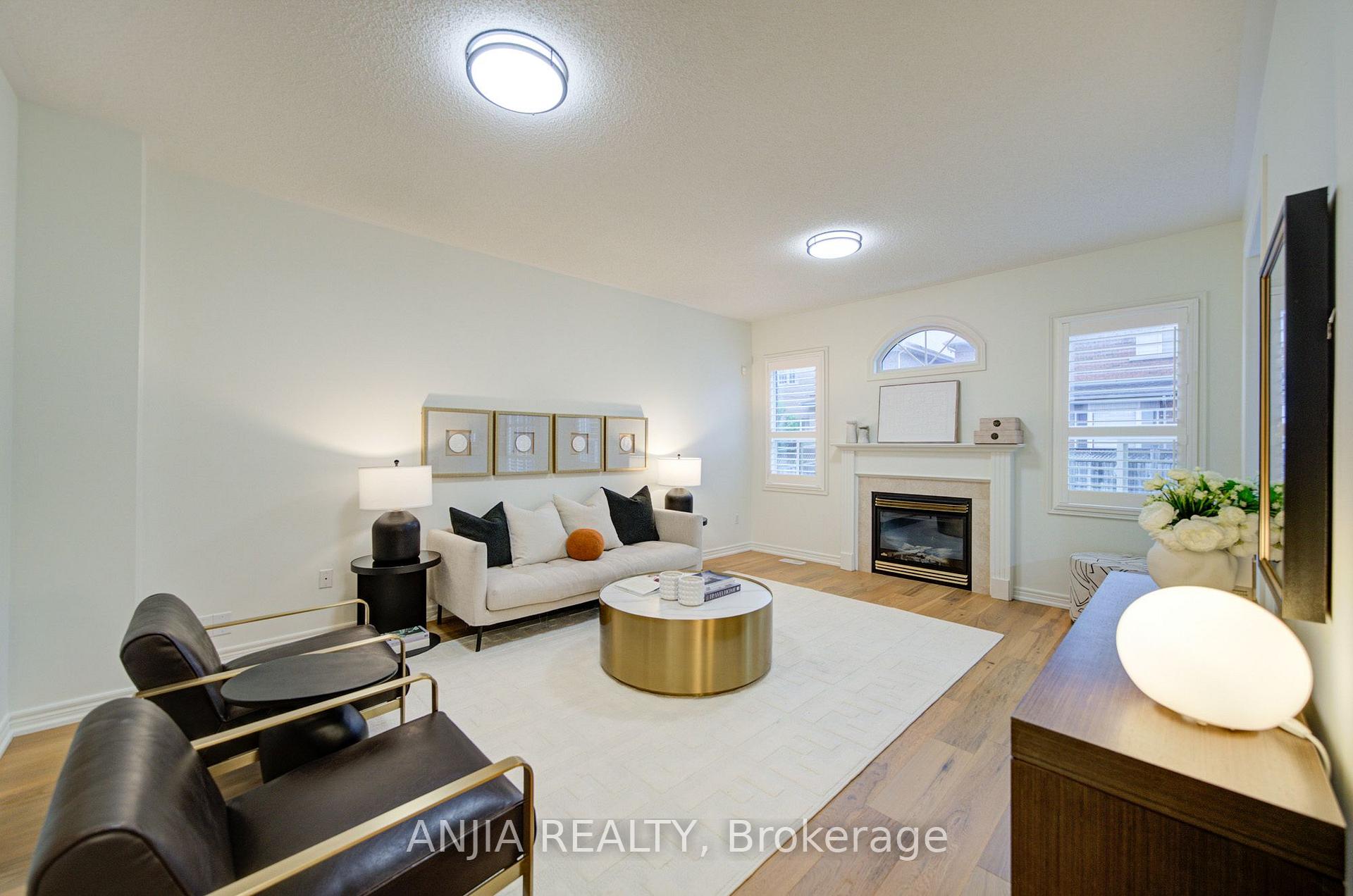 Photo 16 of 94 Cynthia Jean Street, Markham, Berczy — HOMEH