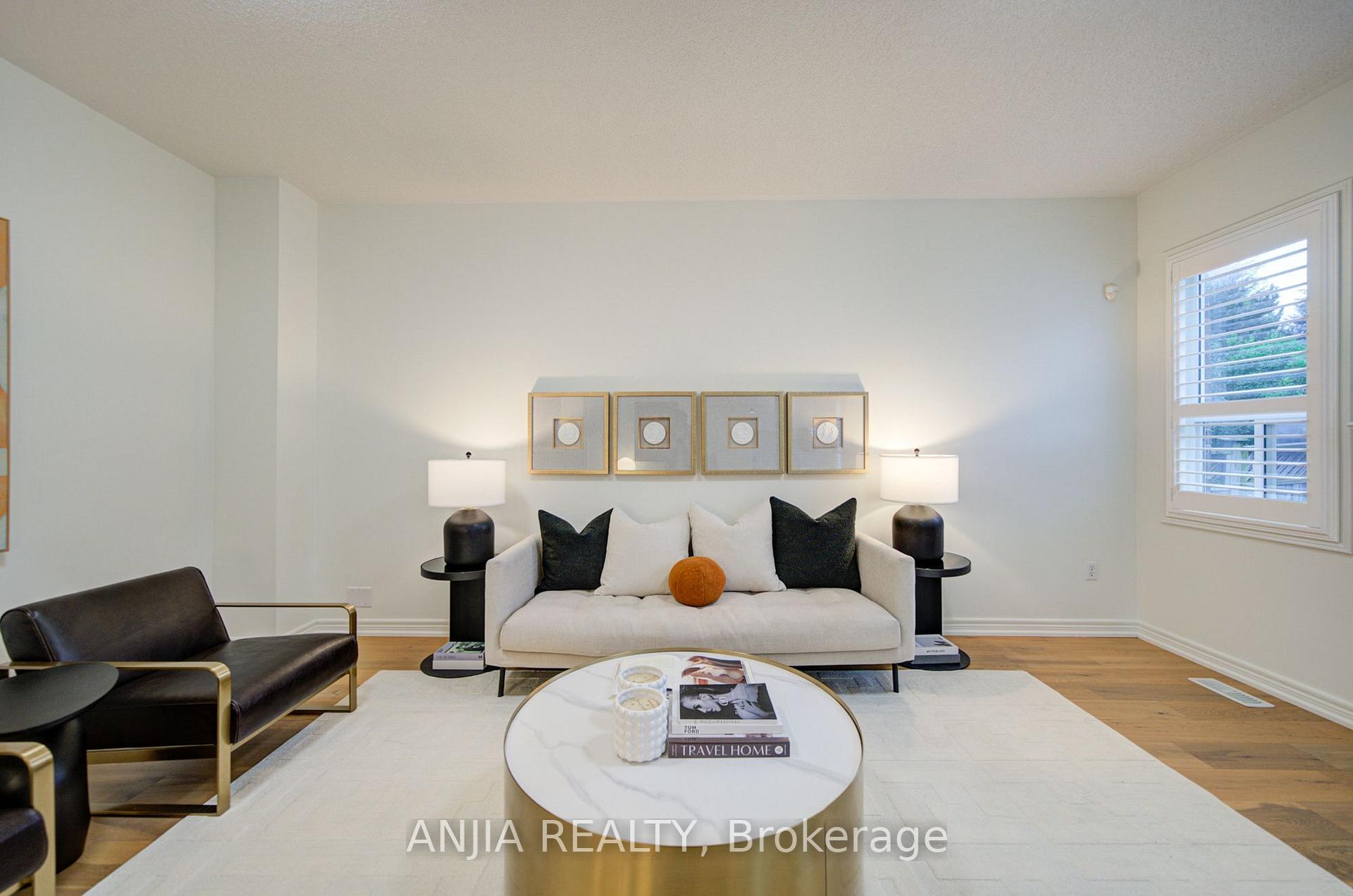 Photo 17 of 94 Cynthia Jean Street, Markham, Berczy — HOMEH