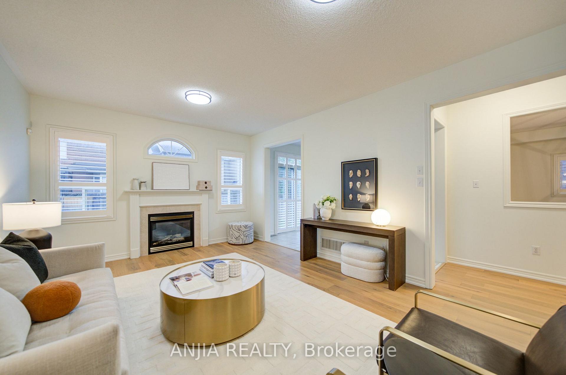 Photo 19 of 94 Cynthia Jean Street, Markham, Berczy — HOMEH