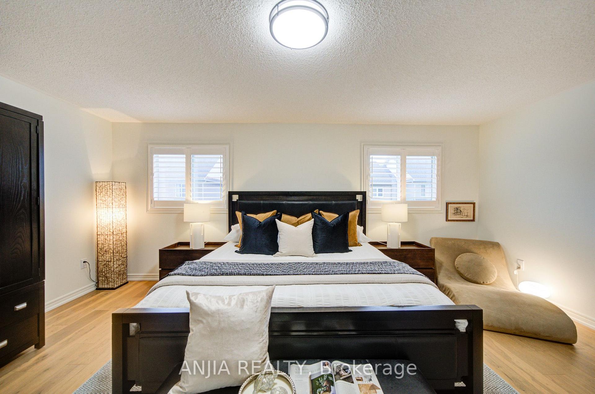 Photo 23 of 94 Cynthia Jean Street, Markham, Berczy — HOMEH