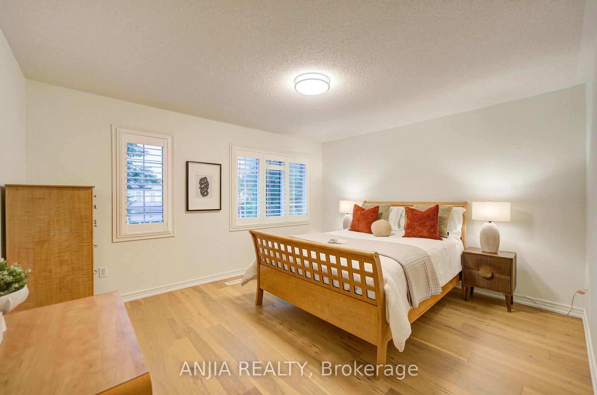 Photo 33 of 94 Cynthia Jean Street, Markham, Berczy — HOMEH