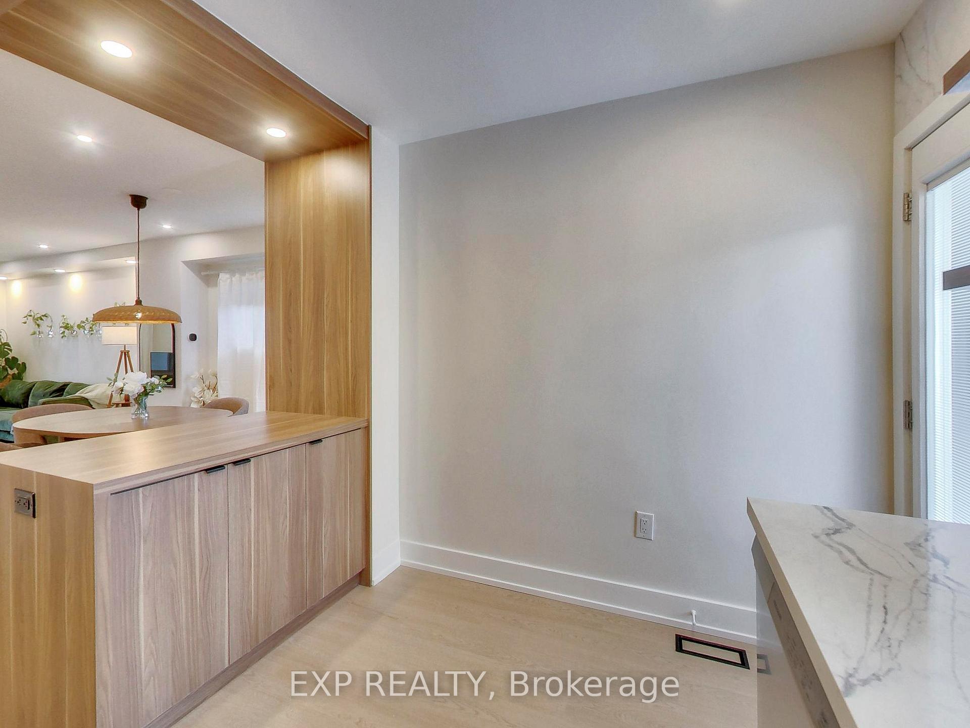 Photo 11 of 37 Gilbert Avenue, Toronto, Corso Italia-Davenport — HOMEH