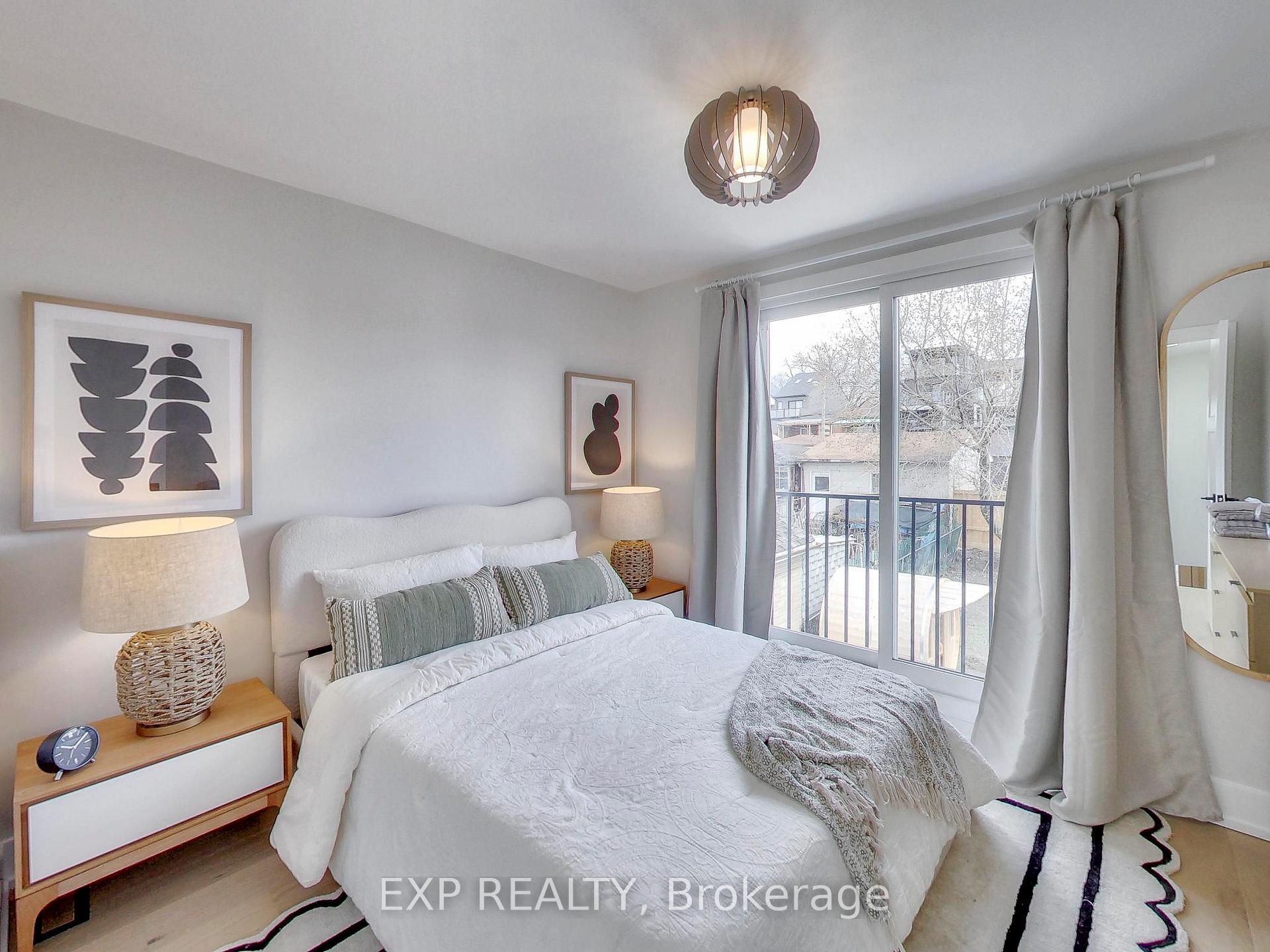 Photo 15 of 37 Gilbert Avenue, Toronto, Corso Italia-Davenport — HOMEH