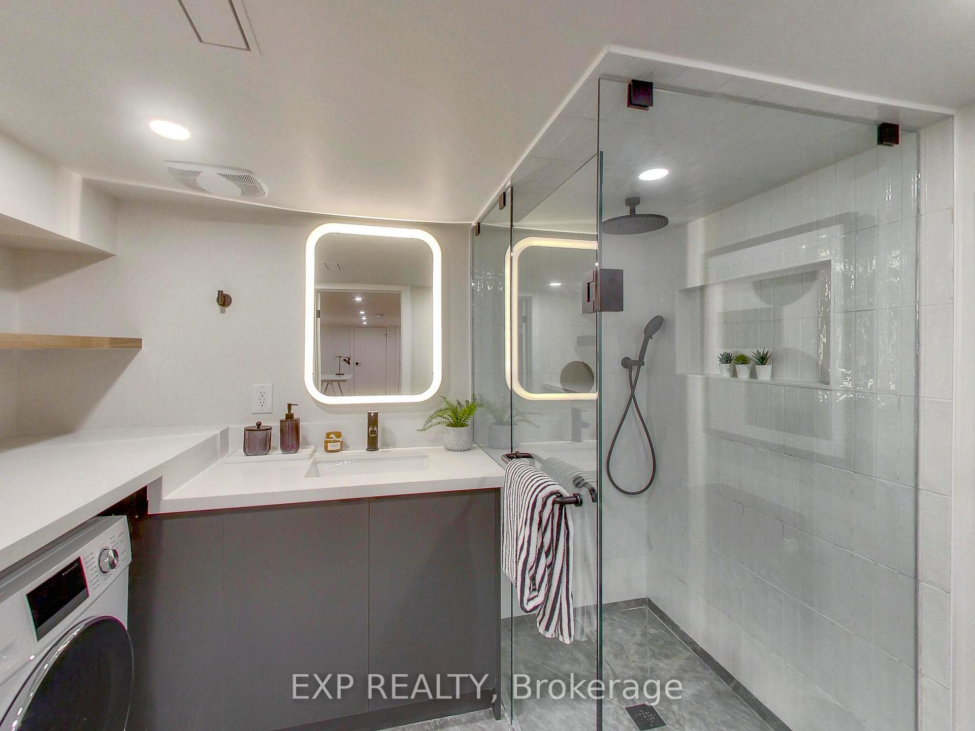 Photo 22 of 37 Gilbert Avenue, Toronto, Corso Italia-Davenport — HOMEH
