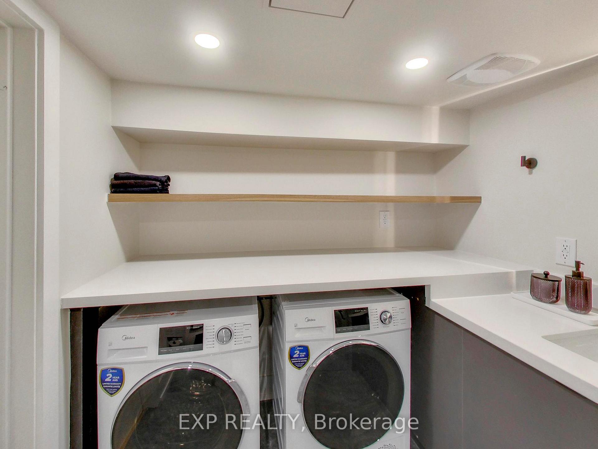 Photo 24 of 37 Gilbert Avenue, Toronto, Corso Italia-Davenport — HOMEH