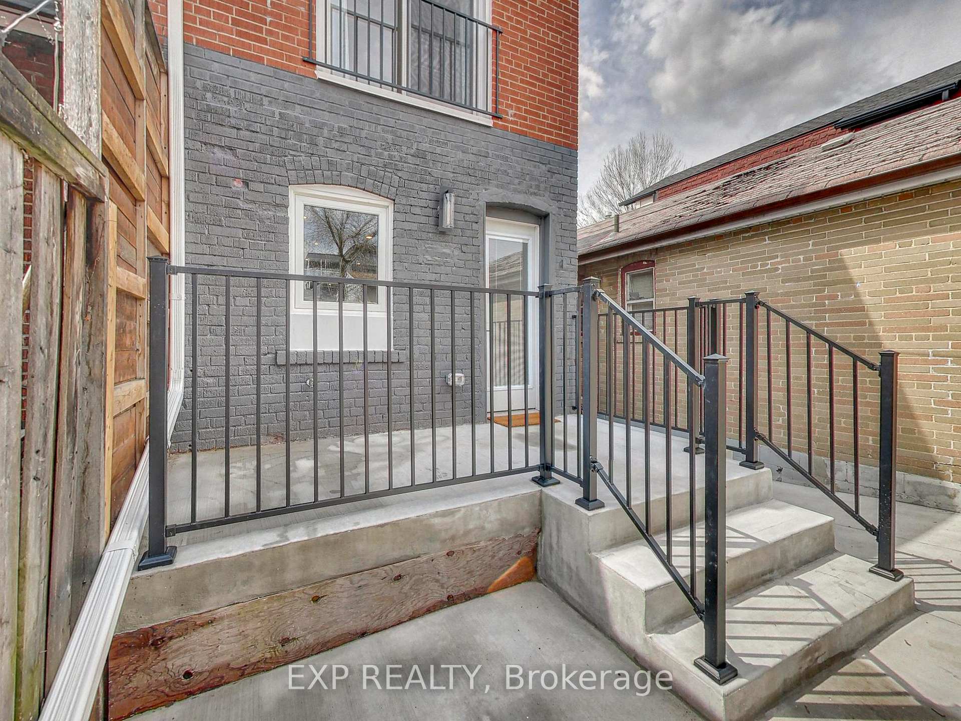 Photo 25 of 37 Gilbert Avenue, Toronto, Corso Italia-Davenport — HOMEH