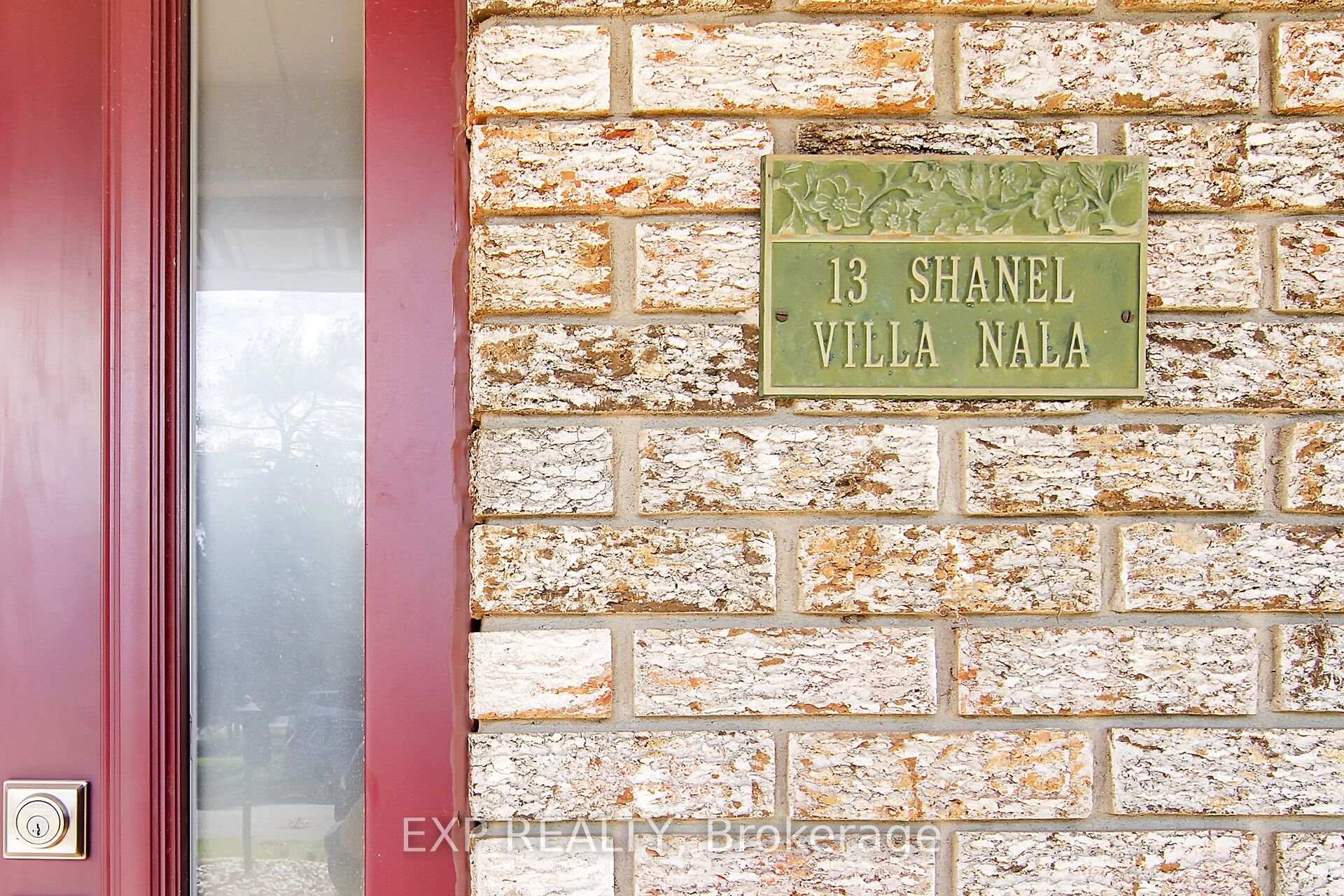 Photo 6 of 13 Shanel Place, Ottawa, Barrhaven - Pheasant Run — HOMEH