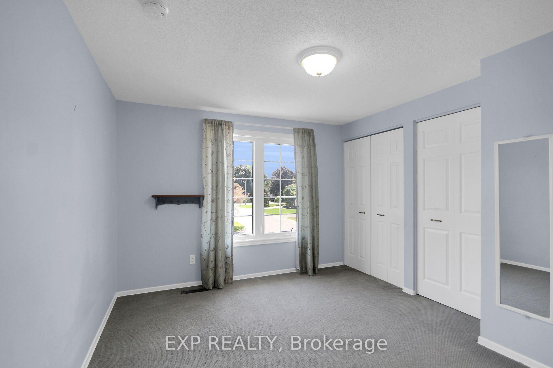 Photo 33 of 13 Shanel Place, Ottawa, Barrhaven - Pheasant Run — HOMEH