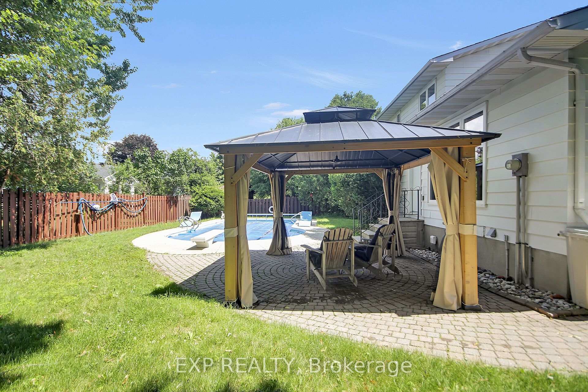 Photo 42 of 13 Shanel Place, Ottawa, Barrhaven - Pheasant Run — HOMEH