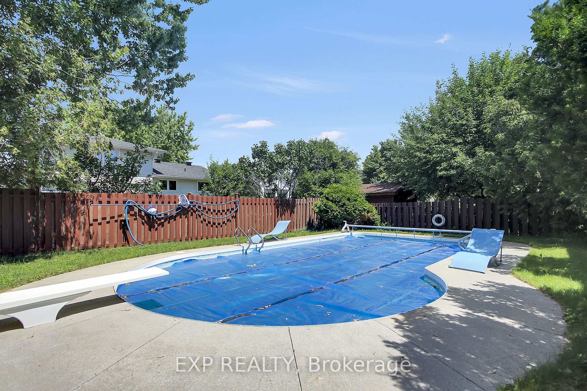 Photo 43 of 13 Shanel Place, Ottawa, Barrhaven - Pheasant Run — HOMEH