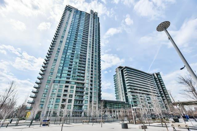 Front of Unit 3709, 215 Fort York Boulevard