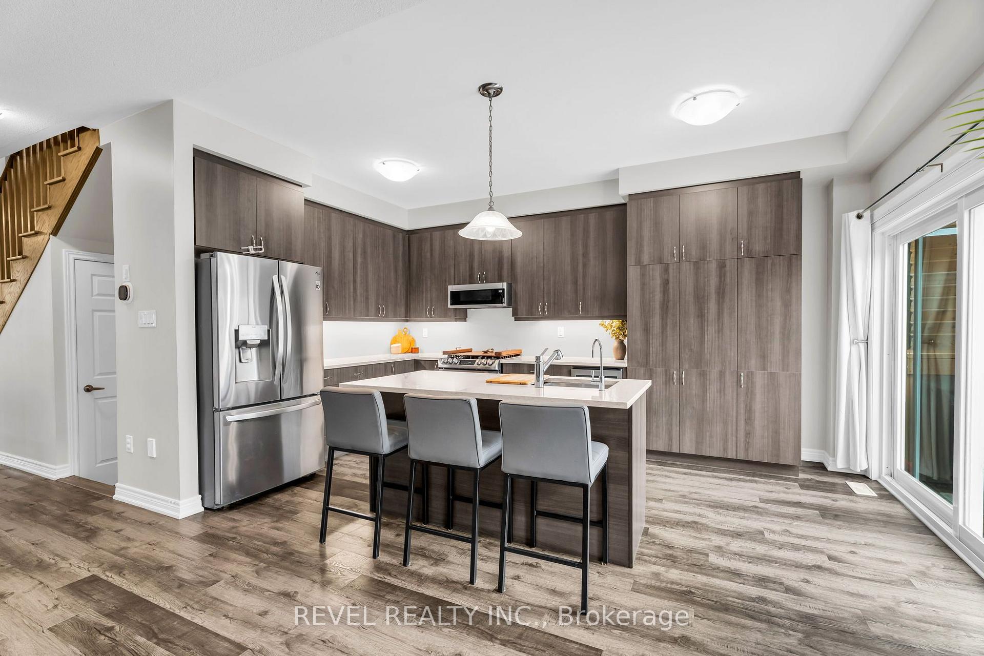 Photo 11 of 677 Mcmullen Street, Shelburne — HOMEH