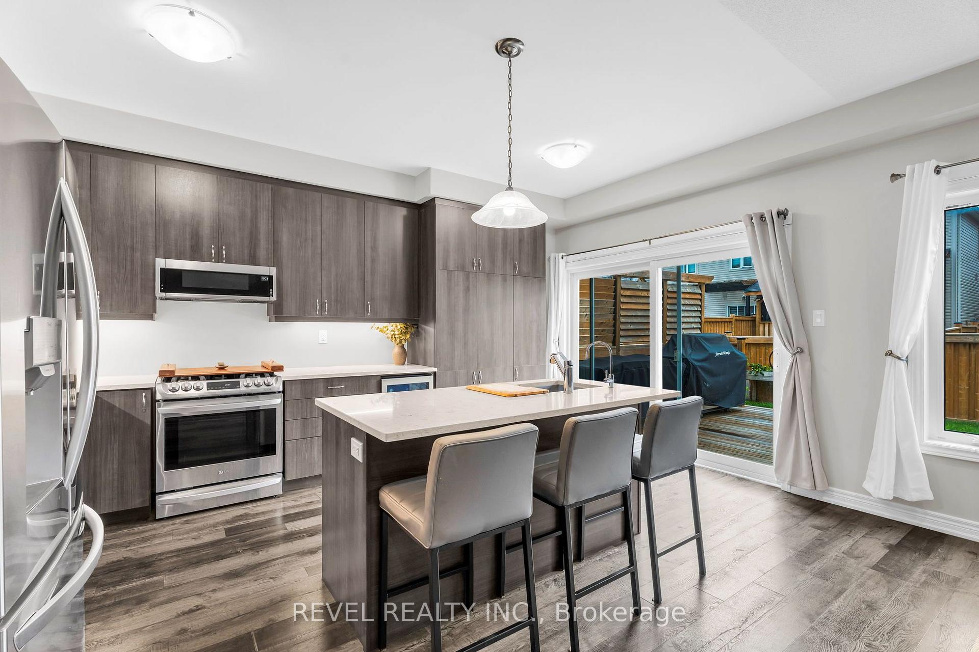 Photo 12 of 677 Mcmullen Street, Shelburne — HOMEH