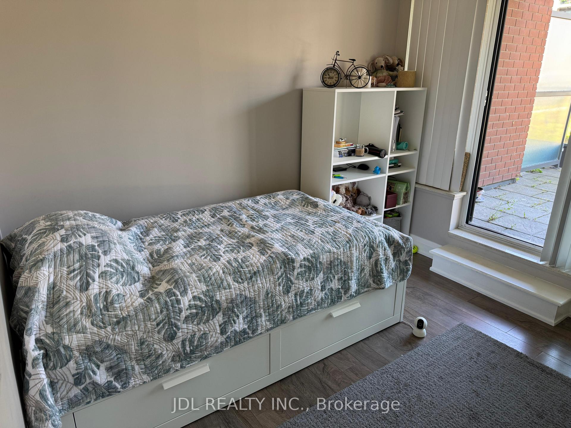 Photo 9 of Unit 510, 18 Uptown Drive, Markham, Unionville — HOMEH