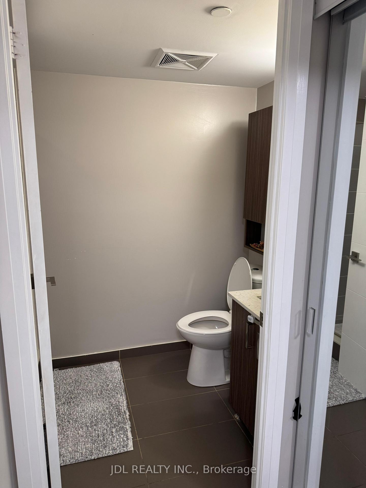Photo 10 of Unit 510, 18 Uptown Drive, Markham, Unionville — HOMEH