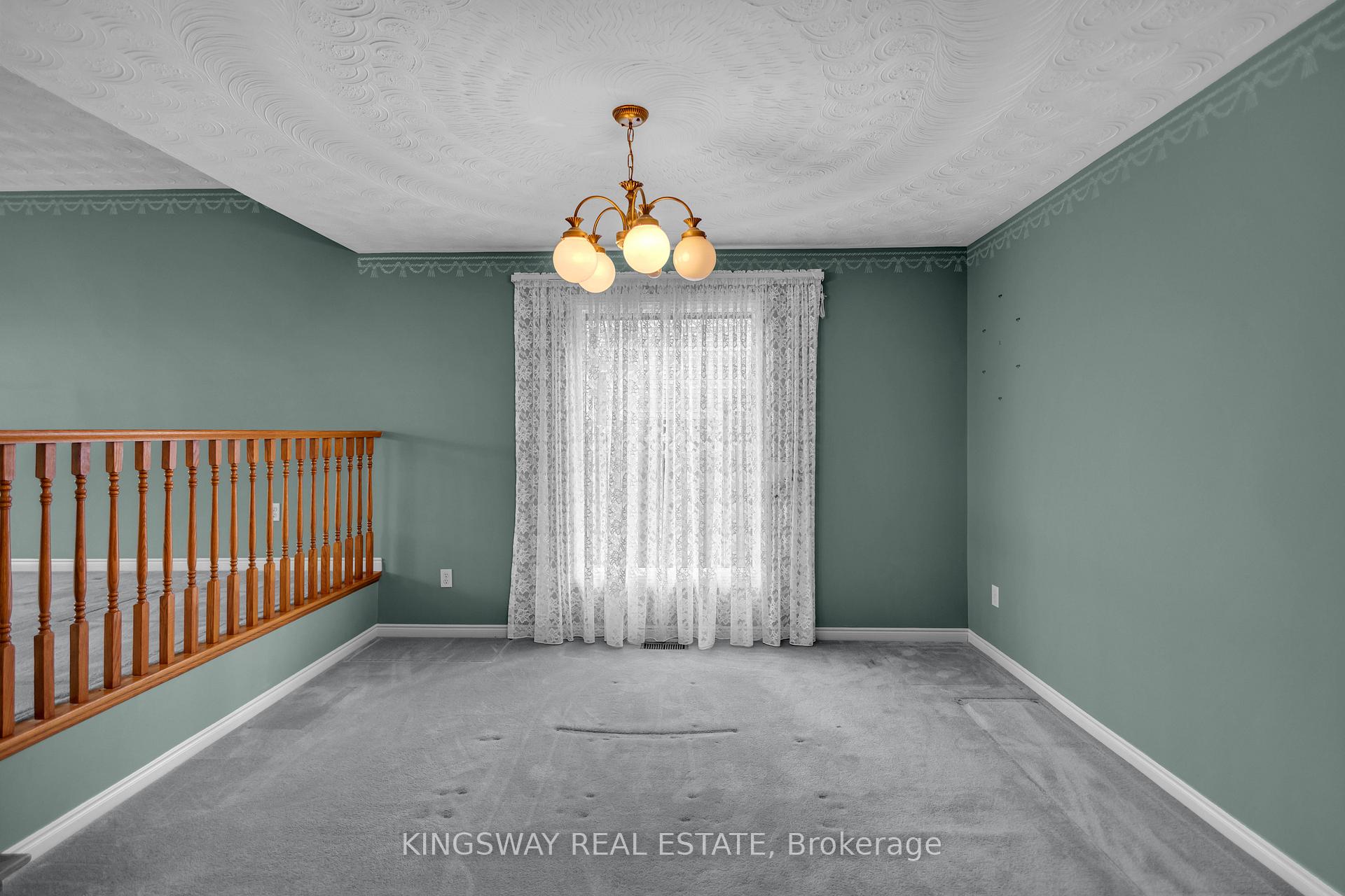 Photo 9 of 56 Ben Tirran Crescent, Hamilton, Stoney Creek — HOMEH