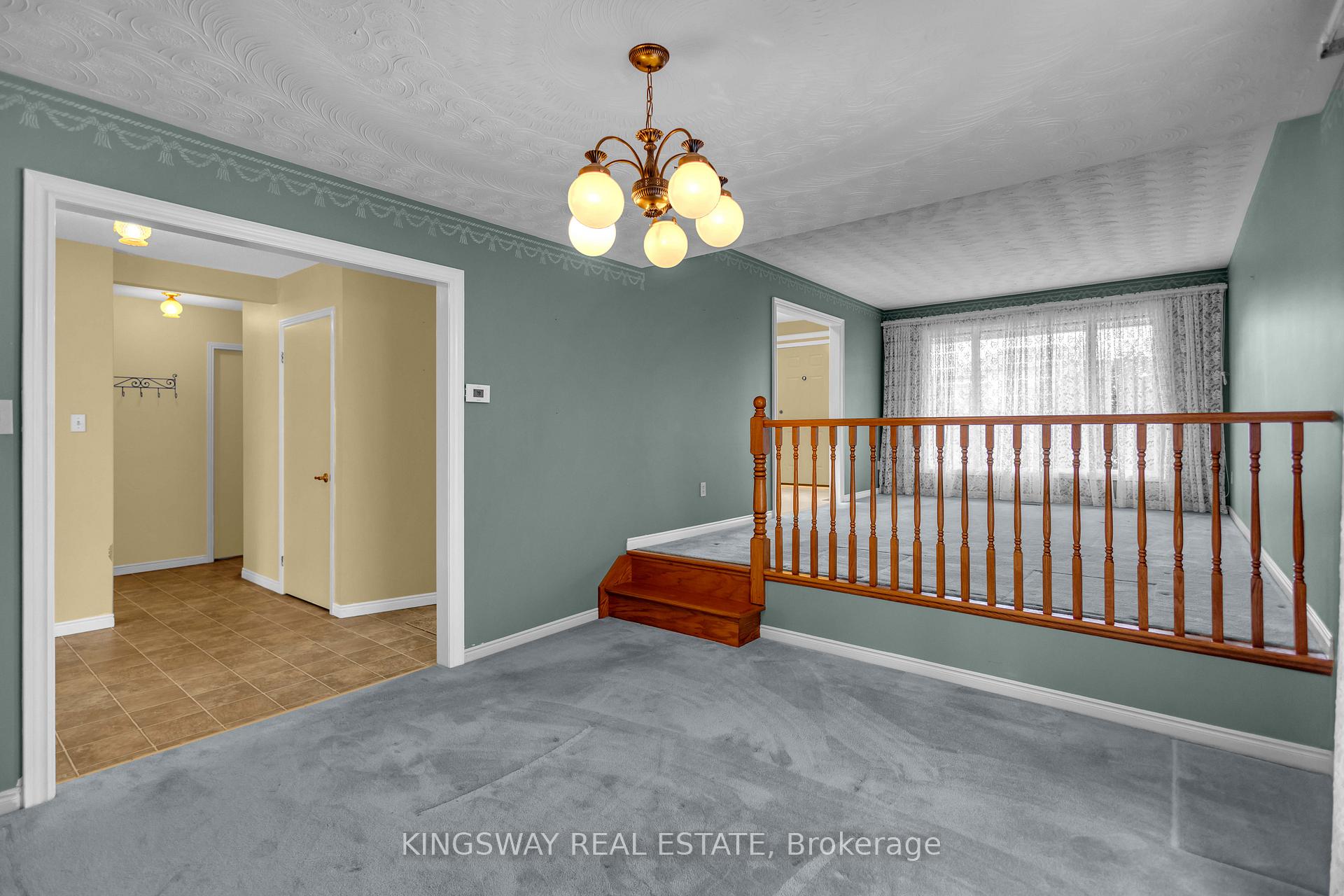 Photo 11 of 56 Ben Tirran Crescent, Hamilton, Stoney Creek — HOMEH