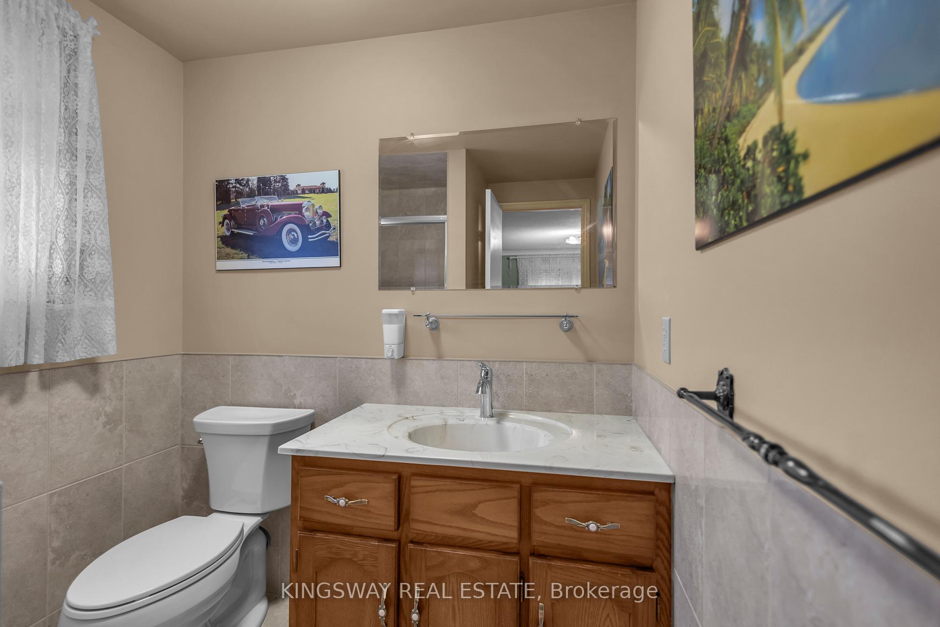 Photo 23 of 56 Ben Tirran Crescent, Hamilton, Stoney Creek — HOMEH