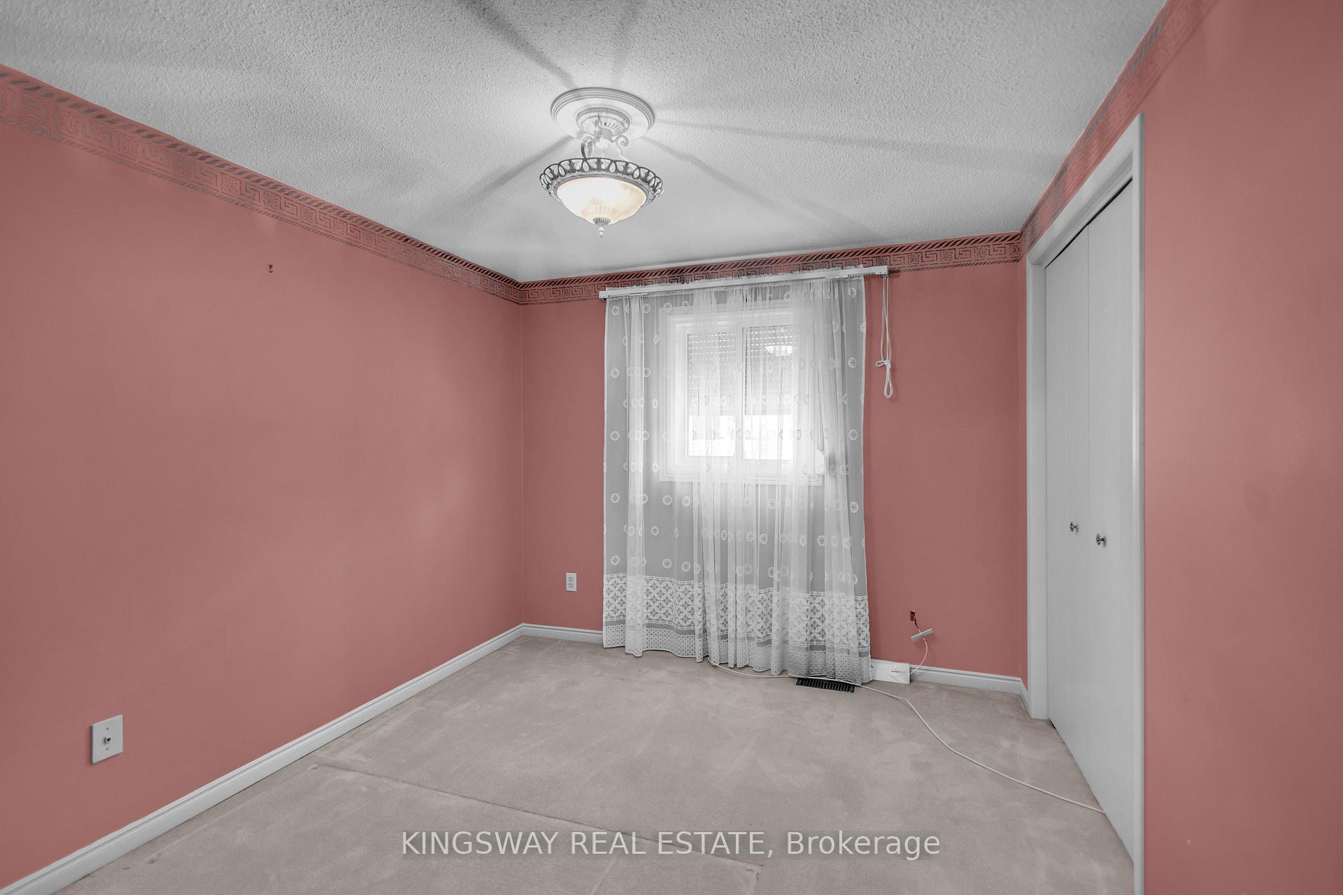 Photo 28 of 56 Ben Tirran Crescent, Hamilton, Stoney Creek — HOMEH