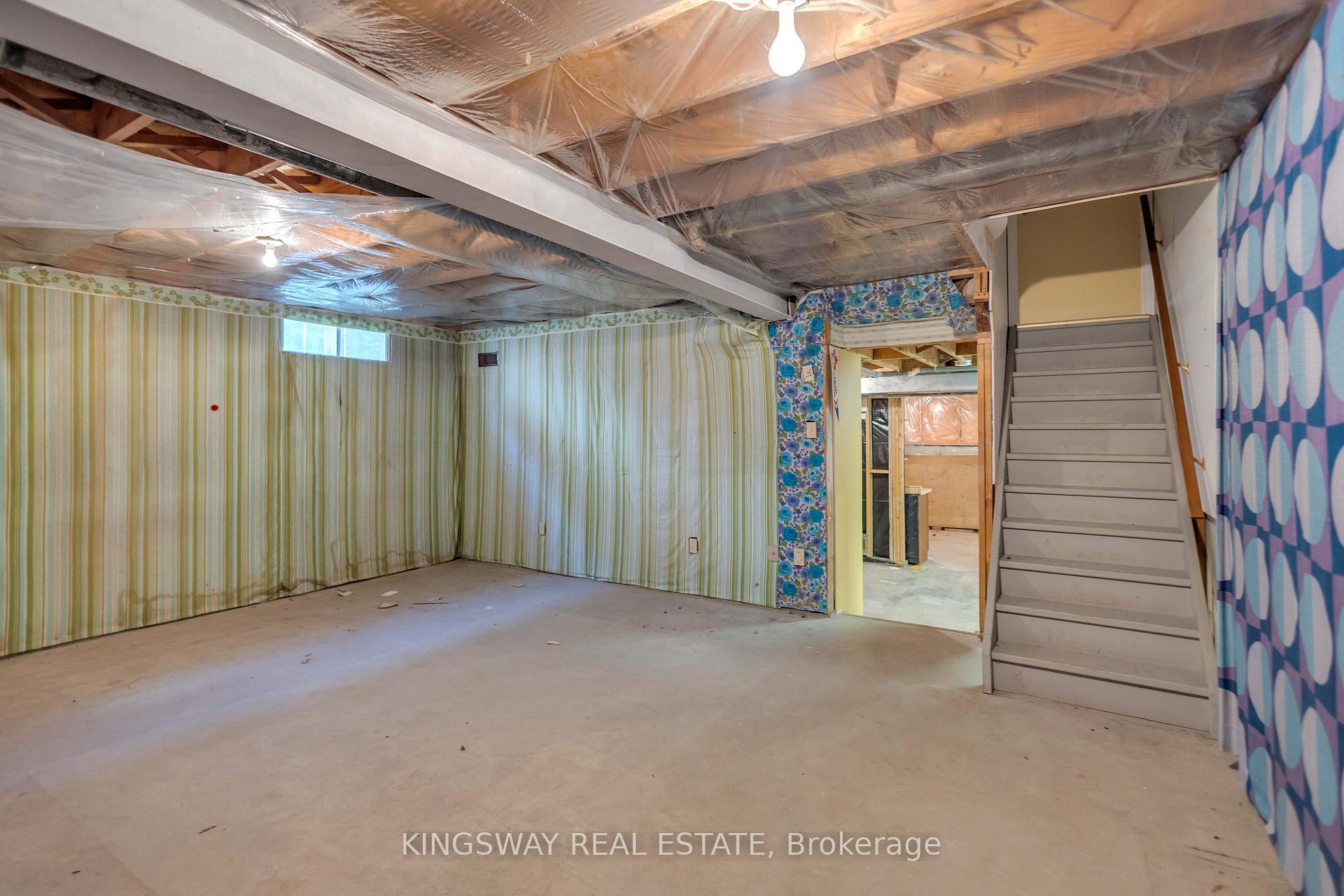 Photo 30 of 56 Ben Tirran Crescent, Hamilton, Stoney Creek — HOMEH