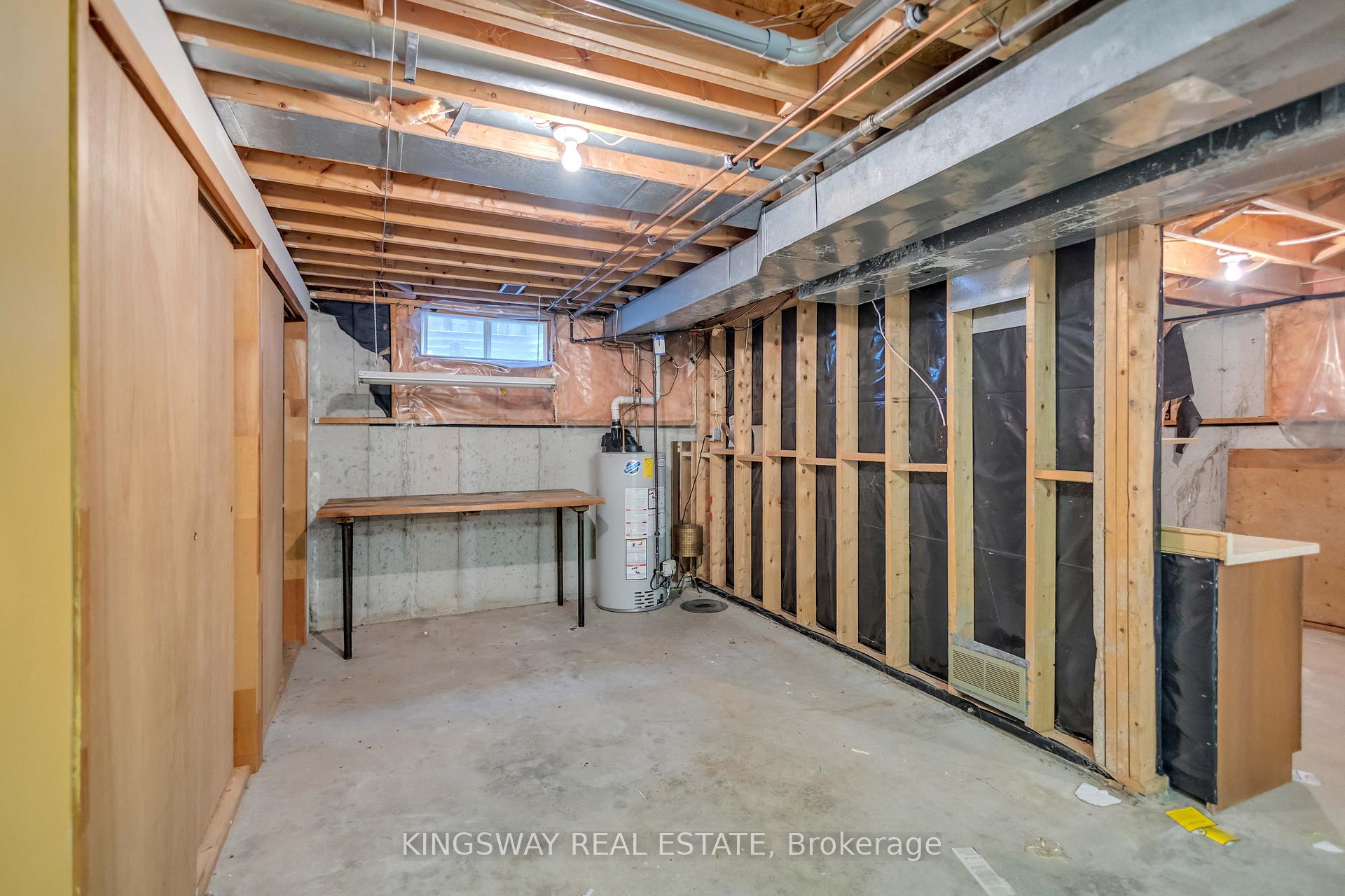 Photo 31 of 56 Ben Tirran Crescent, Hamilton, Stoney Creek — HOMEH
