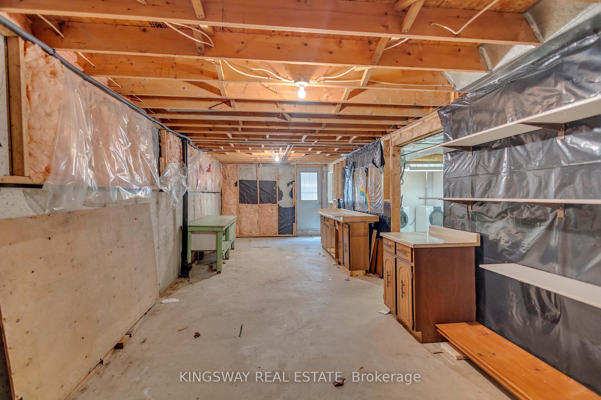 Photo 33 of 56 Ben Tirran Crescent, Hamilton, Stoney Creek — HOMEH