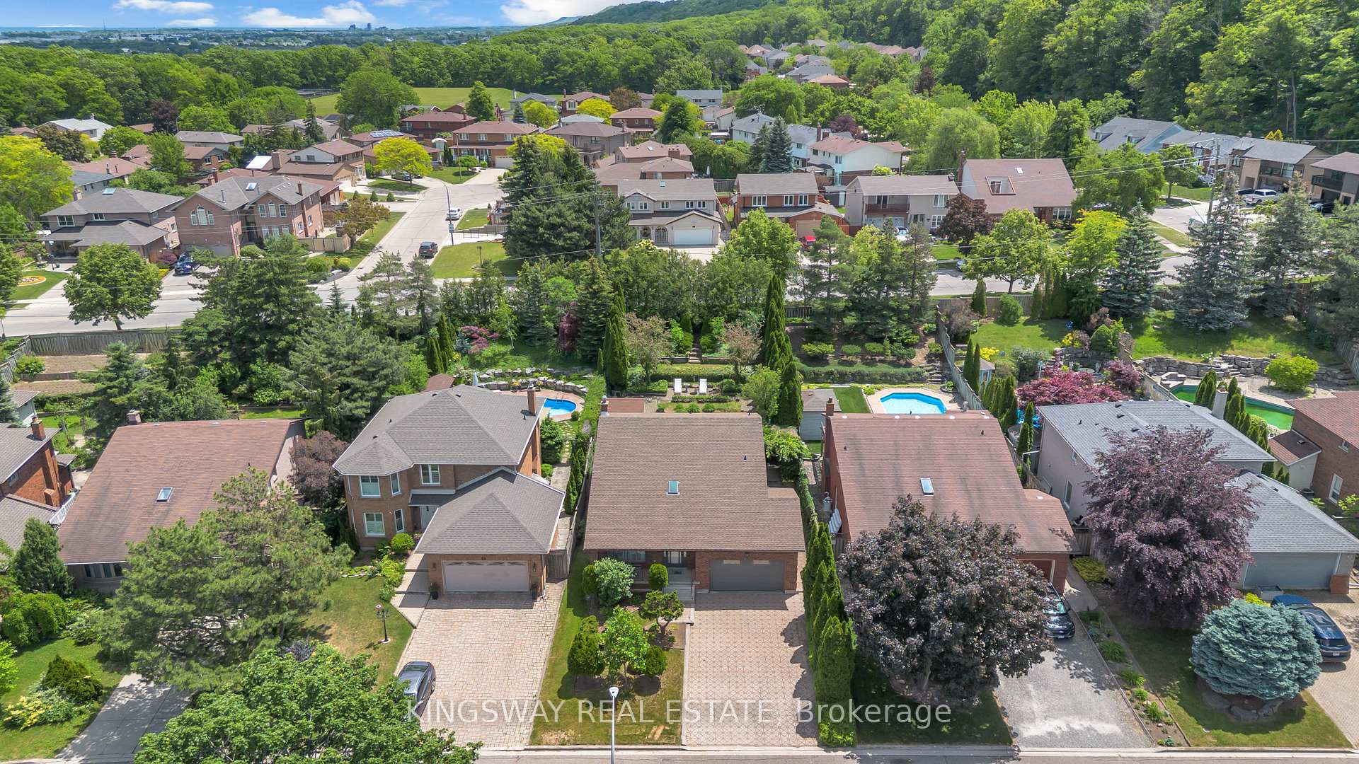 Photo 41 of 56 Ben Tirran Crescent, Hamilton, Stoney Creek — HOMEH