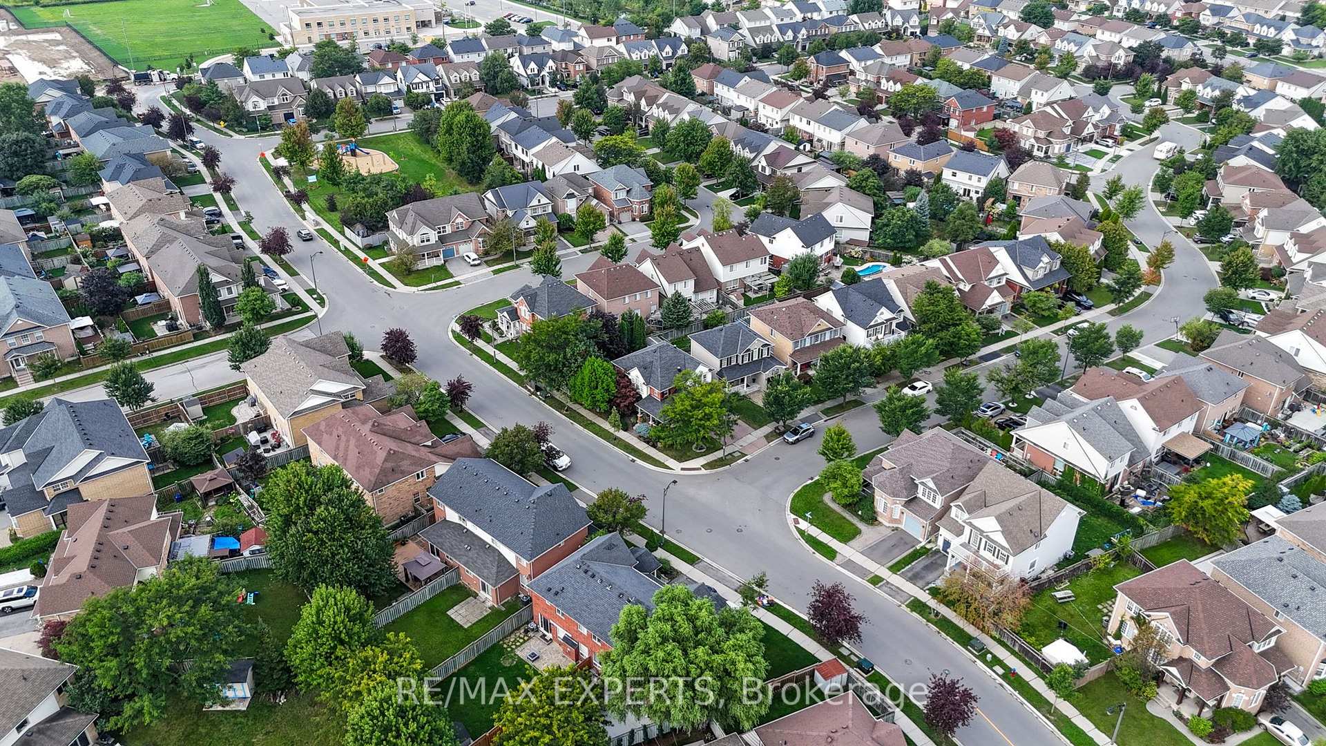 Photo 40 of 603 Caverhill Crescent, Milton, Clarke — HOMEH