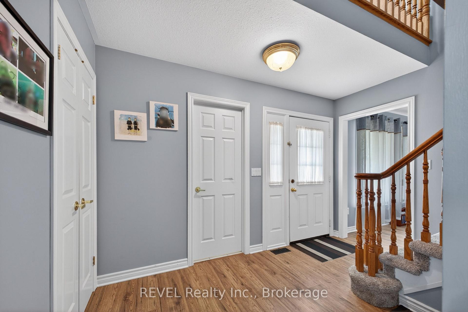 Photo 7 of 149 Green Pointe Drive, Welland, N. Welland — HOMEH