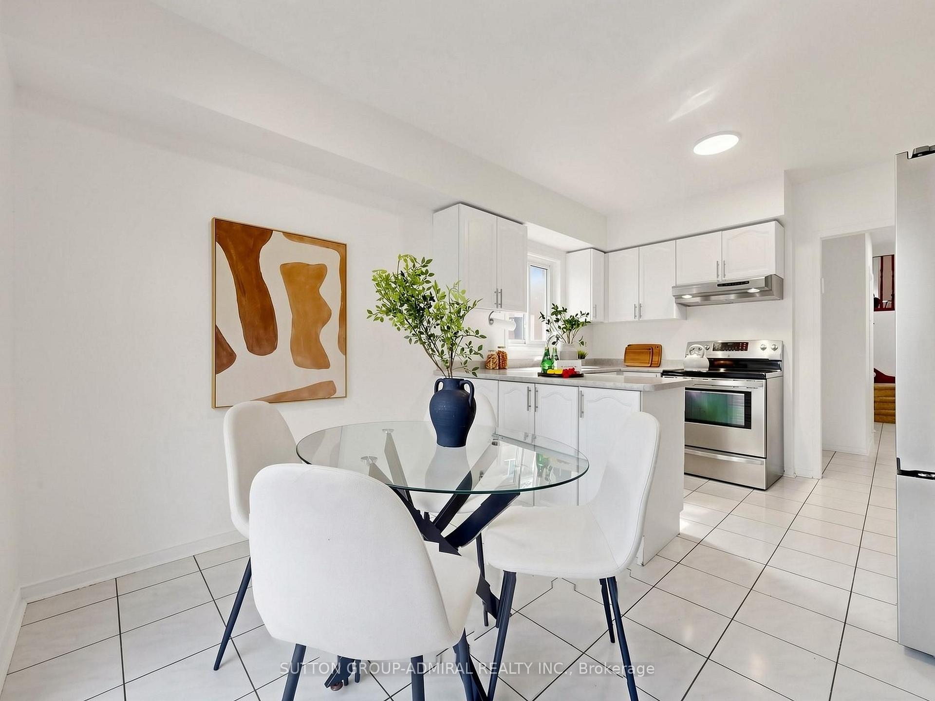 Photo 12 of 48 Glenbury Drive, Vaughan, Brownridge — HOMEH
