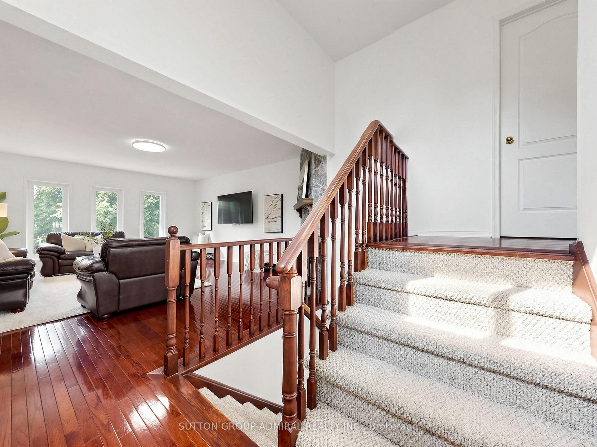 Photo 16 of 48 Glenbury Drive, Vaughan, Brownridge — HOMEH