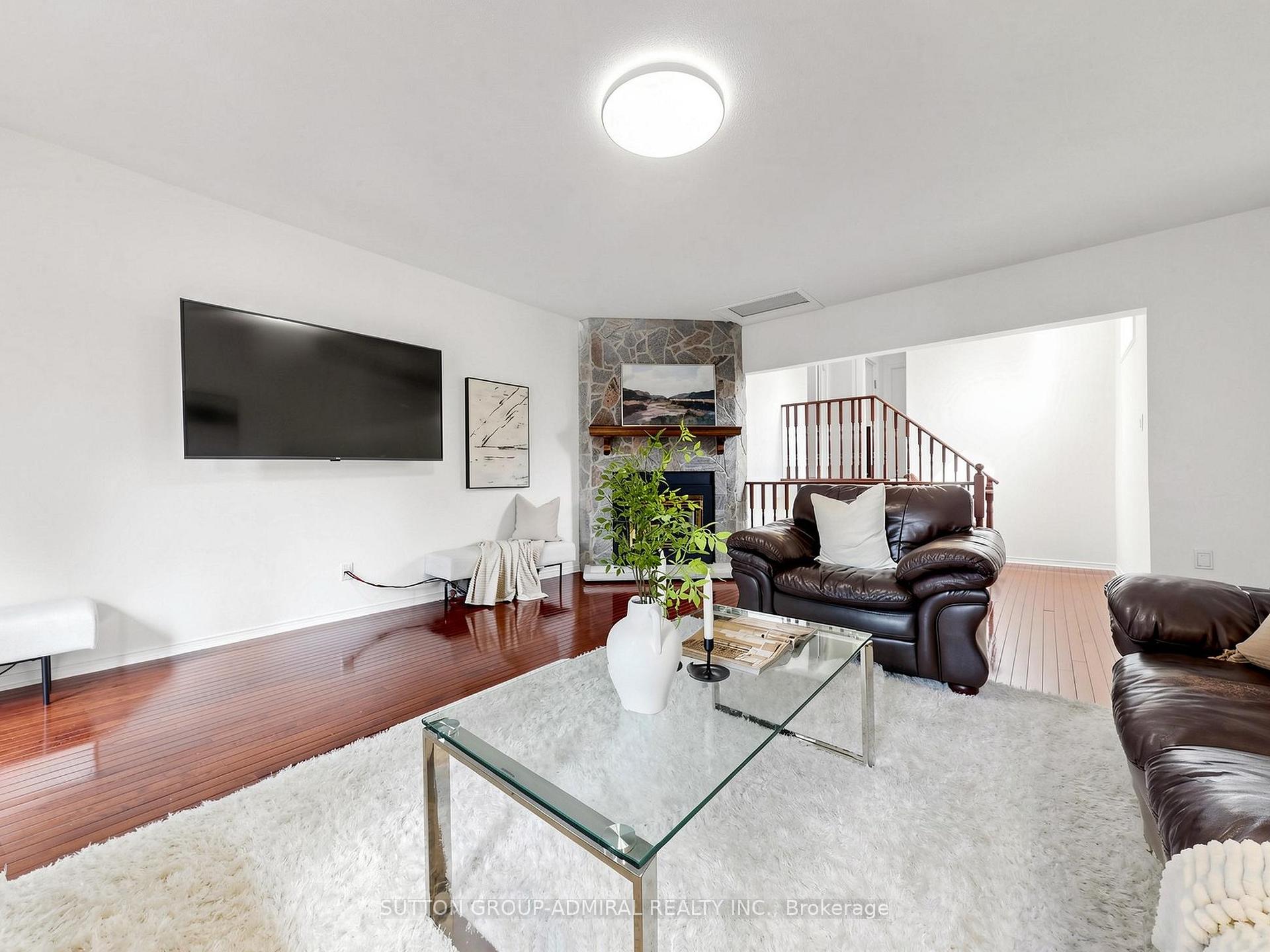 Photo 18 of 48 Glenbury Drive, Vaughan, Brownridge — HOMEH