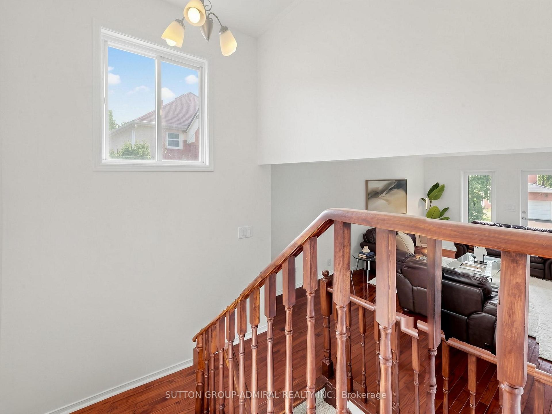 Photo 20 of 48 Glenbury Drive, Vaughan, Brownridge — HOMEH