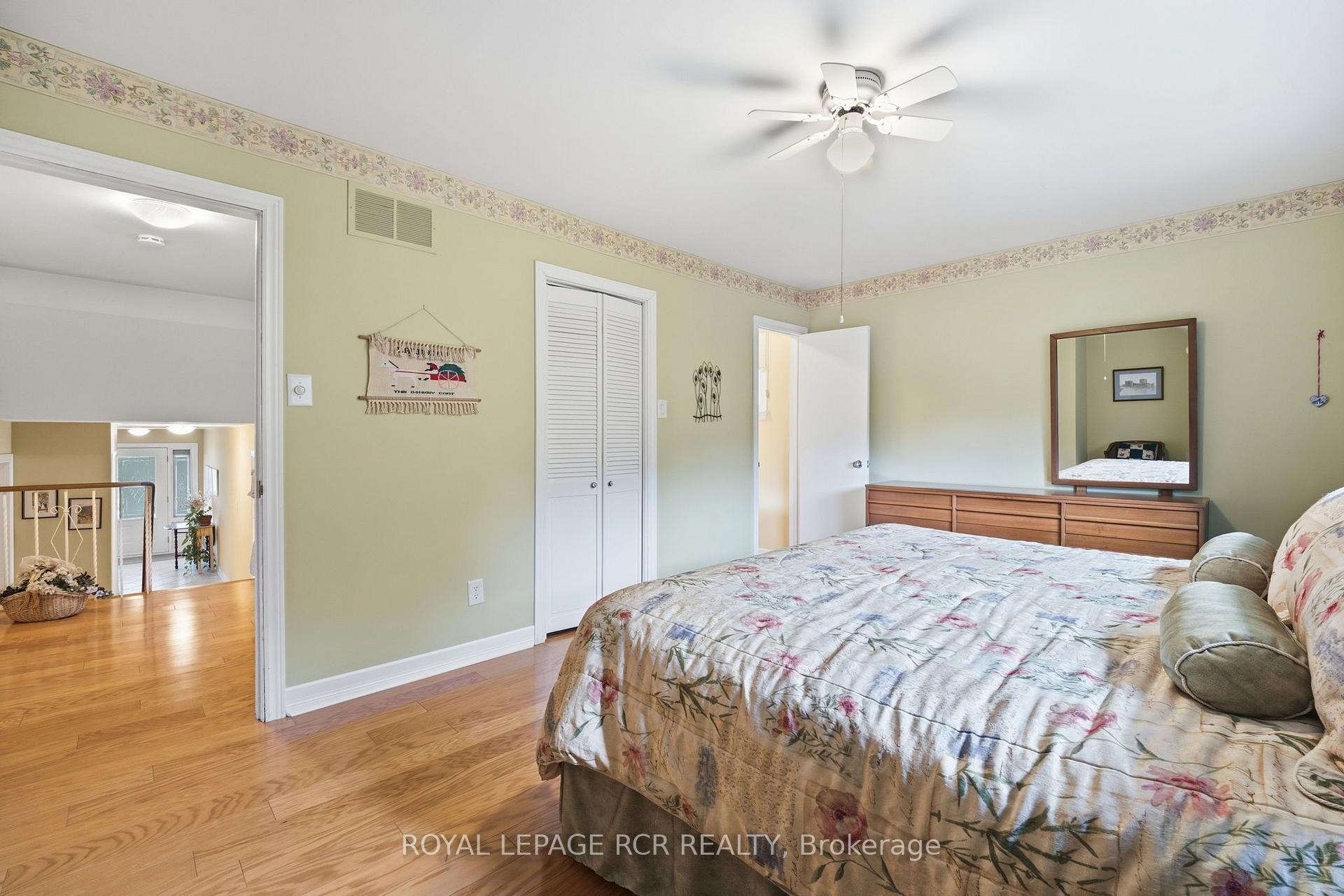 Photo 15 of 71 Birchview Crescent, Caledon, Bolton North — HOMEH